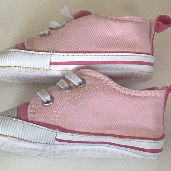 Old Navy Girls’ Sneakers - 3 To 6 Months - Picture 3 of 6